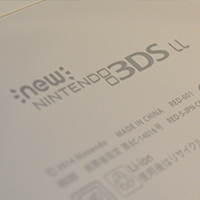 newニンテンドー3DS 背面の刻印